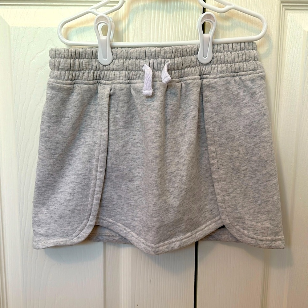 Abercrombie and Fitch gray skort, size 9/10